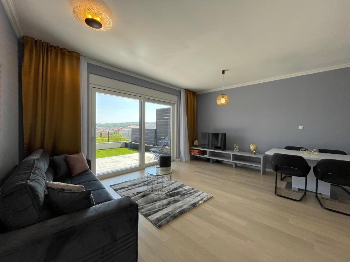 Lux Nanea Apartment Krk Town Eksteriør billede